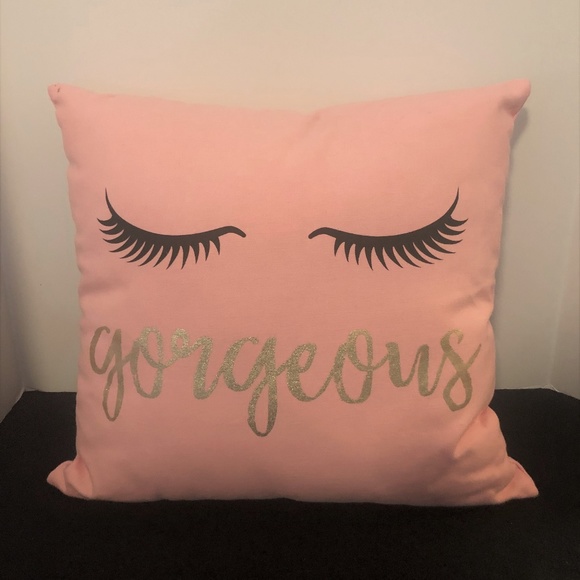 Other - Gorgeous Eye Lashes Pillow
